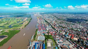 海防力争成为地区和国际旅游中心。