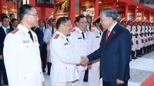 越共中央总书记苏林出席越共中央公安机关第八届代表大会。