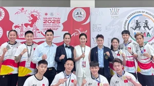 越南泰拳队6月1日结束在土耳其的比赛回国。（图片来源：互联网）