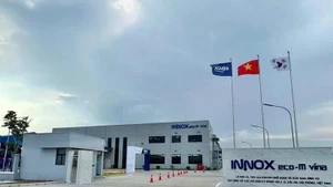 海防市基础化学品生产工厂。（图片来源：越通社）