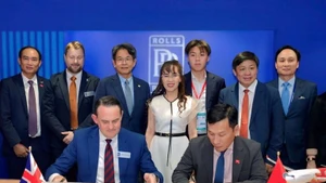 越捷航空公司与劳斯莱斯签署40 台 Trent 7000 发动机订单。