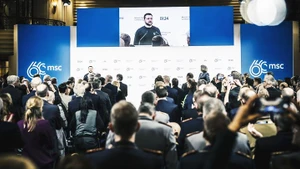 乌克兰总统泽连斯基（Zelensky）在2025年慕尼黑安全会议上致辞。（图片来源：美联社）