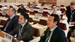 越南常驻联合国、世界贸易组织及其他驻日内瓦国际组织代表团团长梅潘勇大使。（图片来源：越通社）