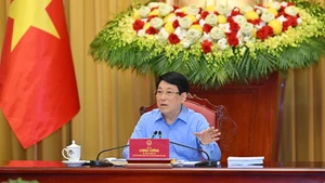 国家主席梁强与广宁省委就落实越共十三大十一中全会决议召开会议【组图】