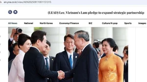 韩联社网站于8月11日刊登了关于越共中央总书记苏林与韩国总统李在明会晤的文章。（图片来源：越通社）