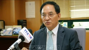 韩国国际英语研究生院(IGSE)院长李在希。（图片来源：越通社）