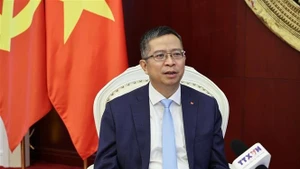 越南驻中国大使范清平接受越通社记者采访。（图片来源：越通社）