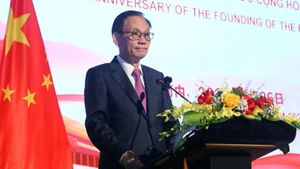 越共中央书记处书记、外交部代理部长黎怀忠发表讲话。（图片来源：越通社）