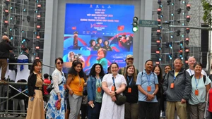 2025年越南幸福节吸引着外国游客。