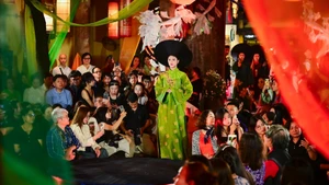 庆祝越南文化遗产日20周年系列活动隆重开幕【组图】