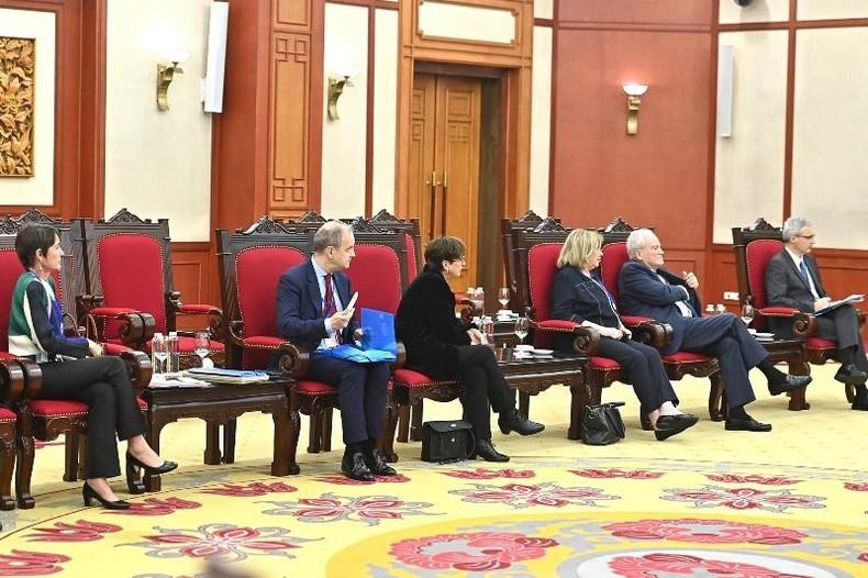 法国参议院代表团与会。 法国参议院代表团与会。
