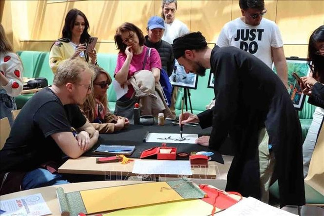 书法区。 书法区。