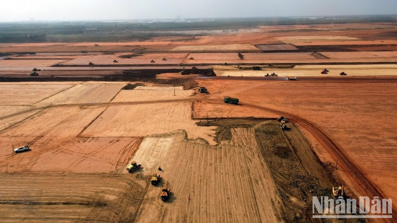 龙城国际机场——全国最大的建设工地【组图】 ảnh 4