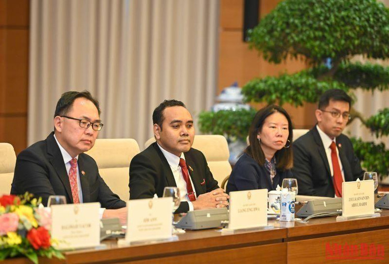 新加坡代表团。