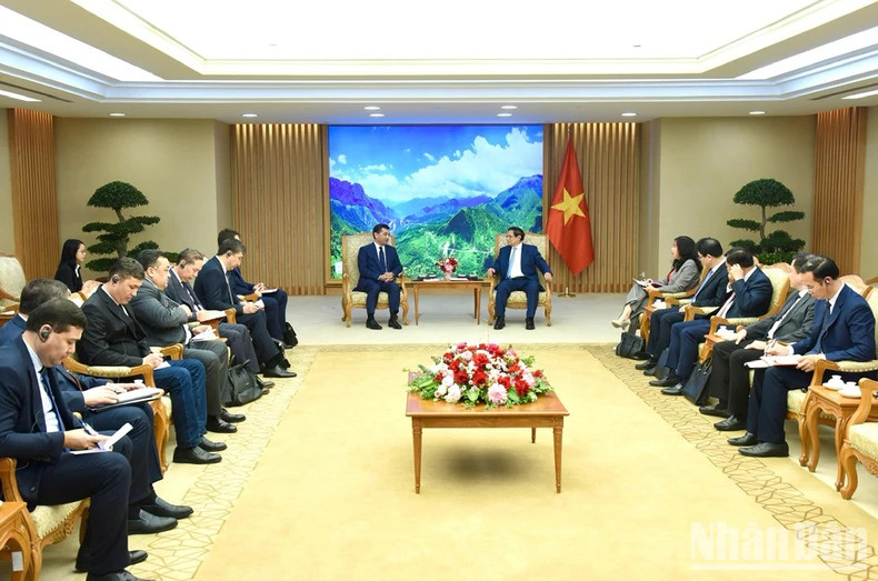 范明正总理建议两国加强在石油、农业等各有优势领域中的合作以确保能源安全和粮食安全。