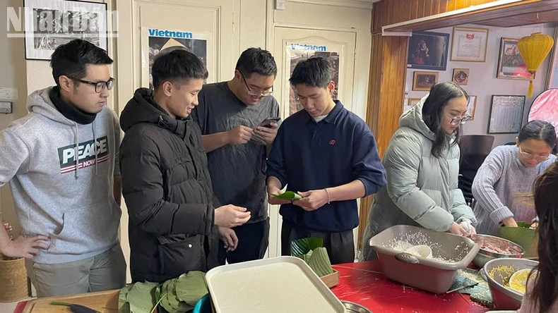 该活动帮助远离家乡的年轻人缓解年底的思乡之情。