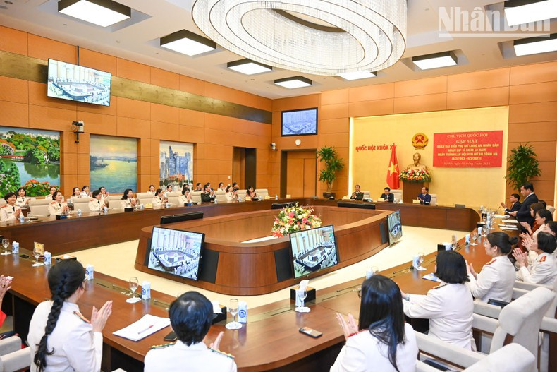 会见场景。 会见场景。