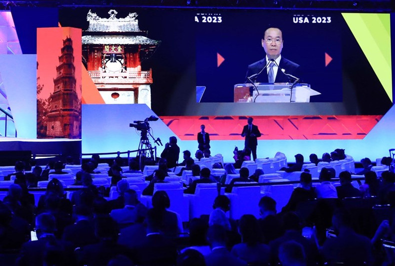越南国家主席武文赏在APEC工商领导人峰会上发表讲话。 越南国家主席武文赏在APEC工商领导人峰会上发表讲话。