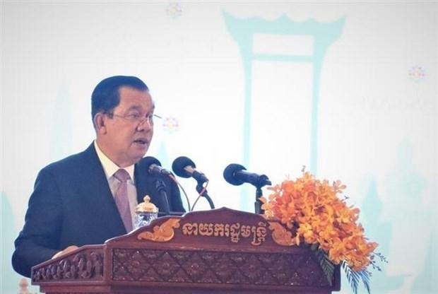 柬埔寨首相洪森在开幕式上发表讲话。 柬埔寨首相洪森在开幕式上发表讲话。