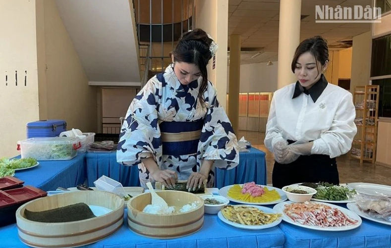 推介日本饮食文化。