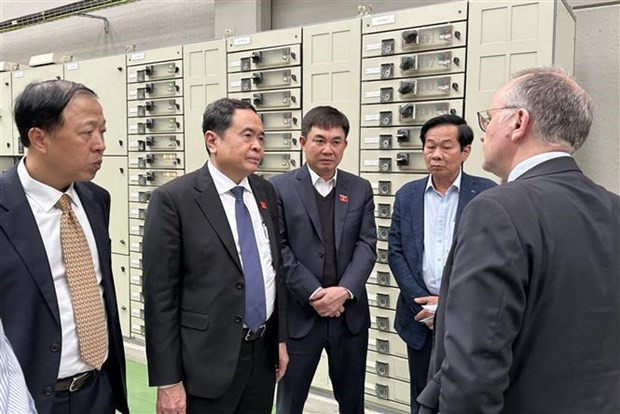 国会常务副主席陈青敏参观Acciona集团的一家污水处理厂。 国会常务副主席陈青敏参观Acciona集团的一家污水处理厂。