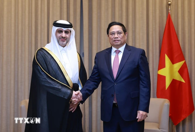 范明正总理会见了卡塔尔投资局(QIA)——卡塔尔国家投资基金领导人。 范明正总理会见了卡塔尔投资局(QIA)——卡塔尔国家投资基金领导人。