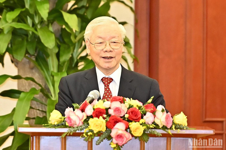 越共中央总书记阮富仲发表讲话。 越共中央总书记阮富仲发表讲话。