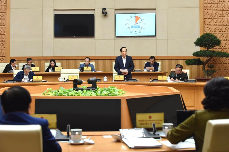 越南劳动荣军与社会部部长陶玉蓉在会上发言。 越南劳动荣军与社会部部长陶玉蓉在会上发言。