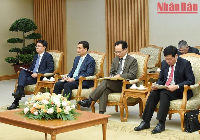 越南各部委领导代表。 越南各部委领导代表。