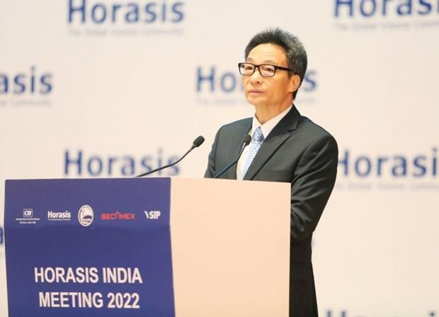 越南政府副总理武德儋在会上发表讲话。 越南政府副总理武德儋在会上发表讲话。