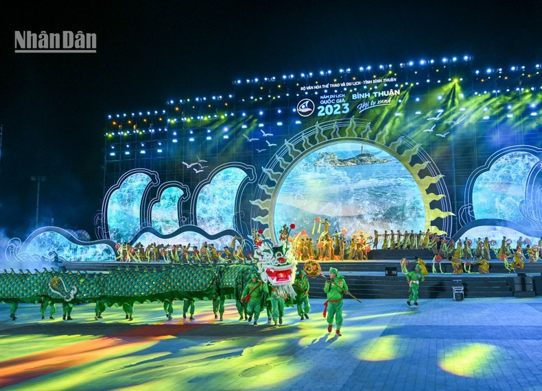 开幕式上的文艺表演节目。