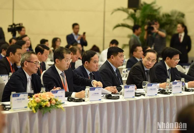 与会代表。 与会代表。