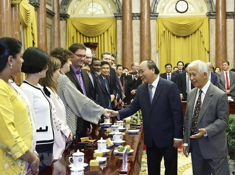 越南国家主席阮春福会见国际著名科学家(组图) ảnh 5 越南国家主席阮春福会见国际著名科学家(组图) ảnh 5