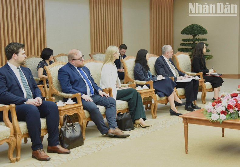 波兰外交部代表团成员。 波兰外交部代表团成员。