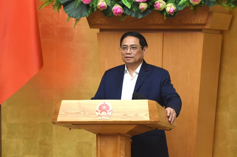 越南政府总理范明正在会上发表讲话。 越南政府总理范明正在会上发表讲话。