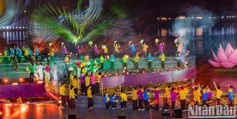 此次活动旨在介绍和推广顺化市乃至越南的物质和非物质文化价值、独特的旅游资源和产品。