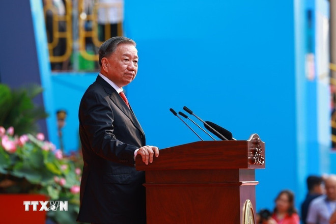 苏林总书记在活动上发言。（图片来源：越通社）