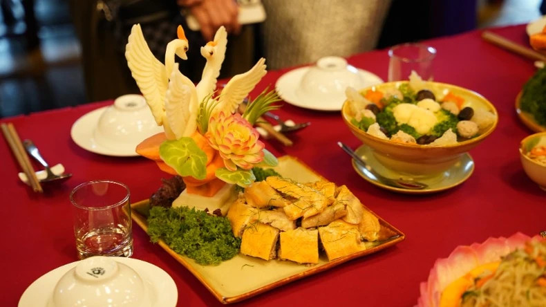 每道菜都展现了精致与巧妙。