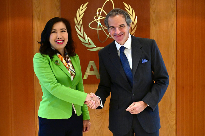 外交部副部长黎氏秋姮与UNODC总干事加达·瓦利。（图片来源：越通社）