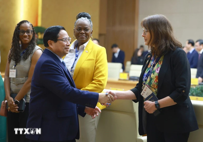 范明正总理会见赴越南参加国际学术合作计划（IAPP ）的美国各所大学领导。