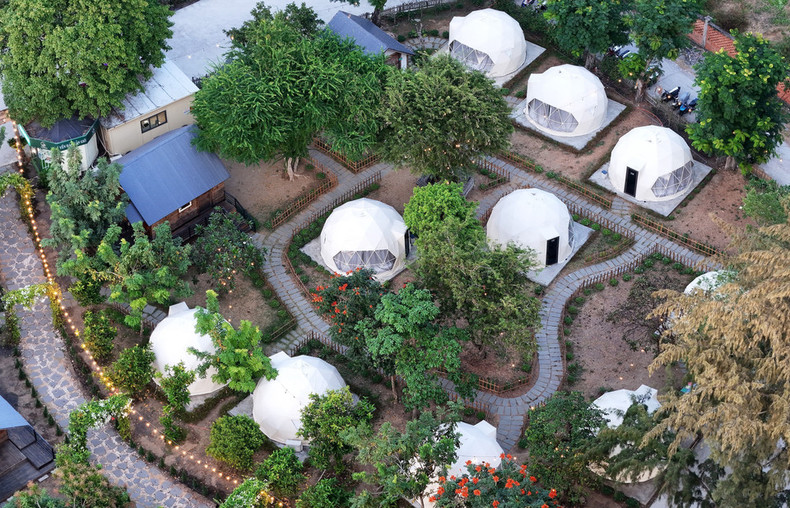 胡志明市芹耶县龙和乡 Lata Camping 露营区的度假营地。 胡志明市芹耶县龙和乡 Lata Camping 露营区的度假营地。