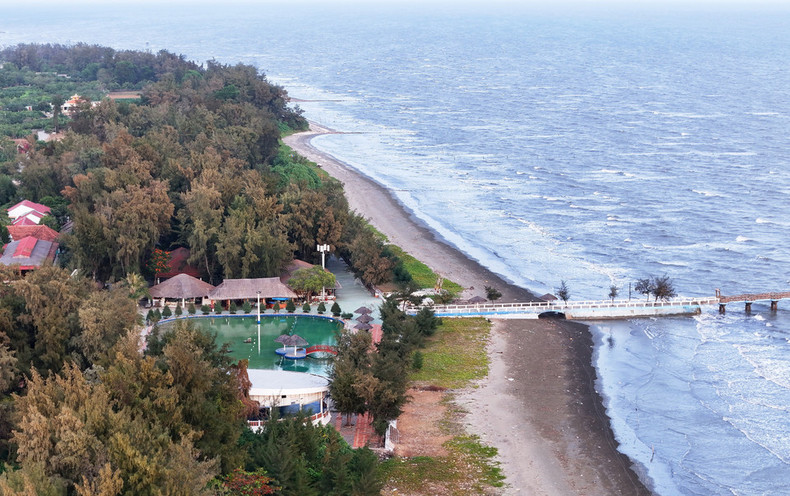 芹耶海滩的海滨旅游区。 芹耶海滩的海滨旅游区。
