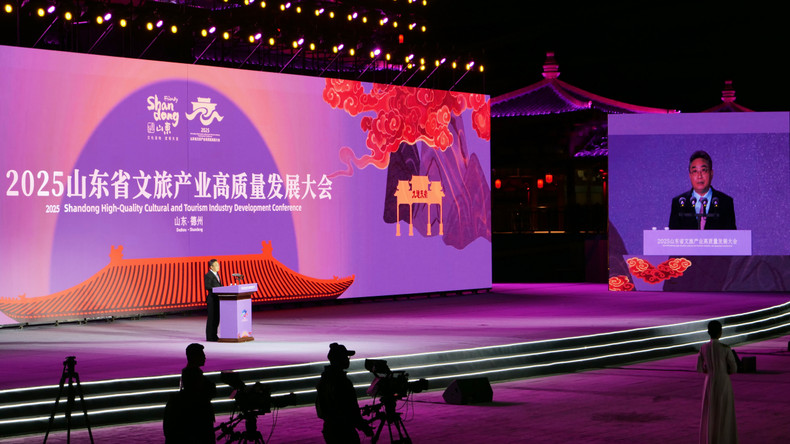 中国—东盟中心秘书长史忠俊在开幕式上发言。