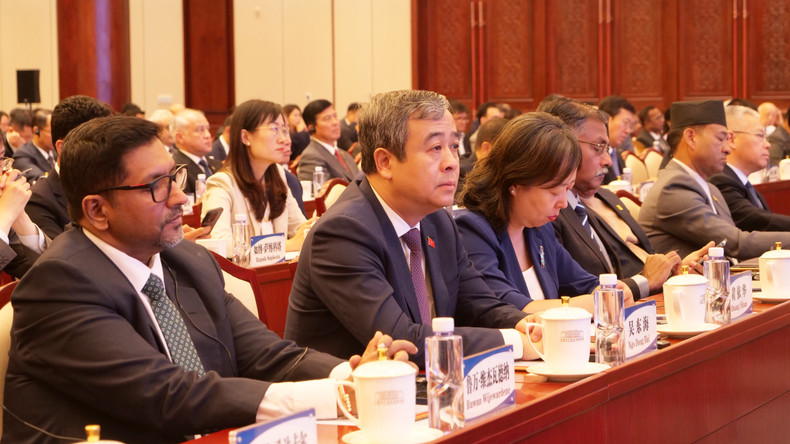 越共中央宣教与民运部副部长吴东海出席开幕式。