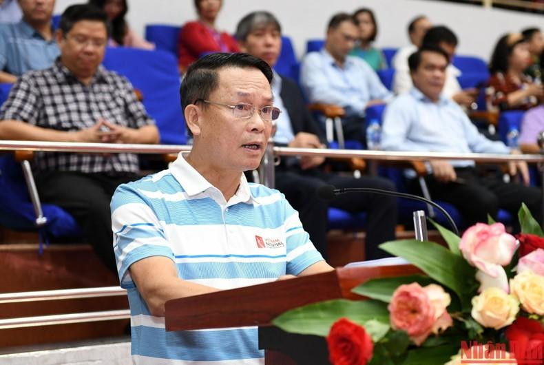 越南记协副主席、赛事组委会主任阮德利致开幕词。 越南记协副主席、赛事组委会主任阮德利致开幕词。