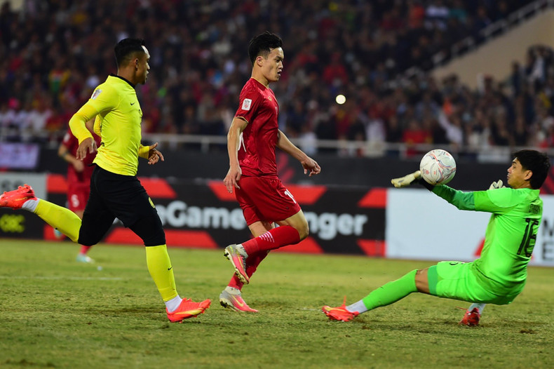 阮黄德推射破门，锁定胜局。