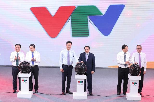 范明正总理出席国家电视台西南部地区频道开播仪式。