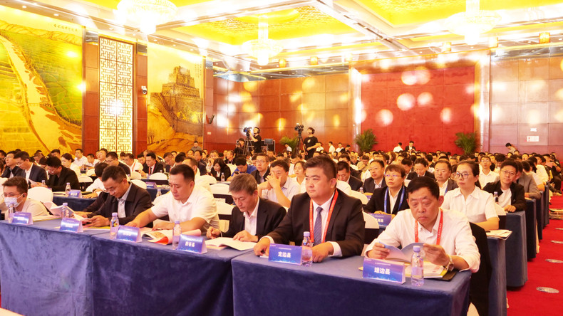 国际媒体代表出席2024年国际双碳产业创新发展交流活动。 国际媒体代表出席2024年国际双碳产业创新发展交流活动。