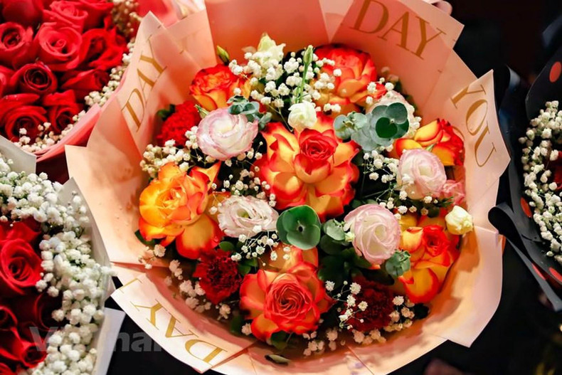 今年越南妇女节,鲜花种类非常丰富,价格从低到高都有。 今年越南妇女节,鲜花种类非常丰富,价格从低到高都有。