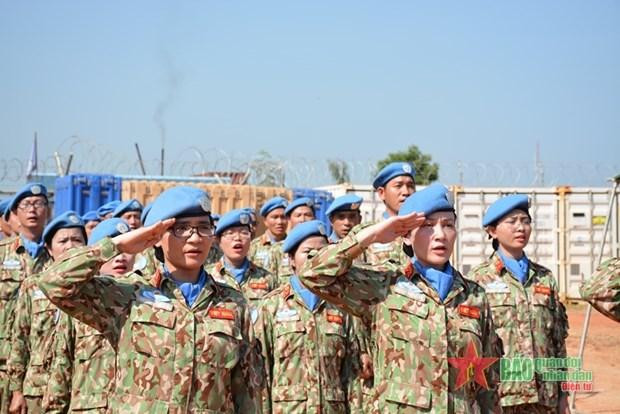 参加联合国维和的越南女官兵。